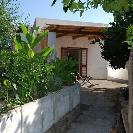 Casa Biscotto Santa Marina Salina