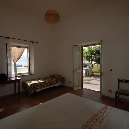 Casa Biscotto Santa Marina Salina