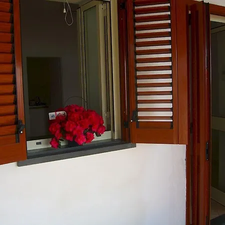 Casa Biscotto Santa Marina Salina